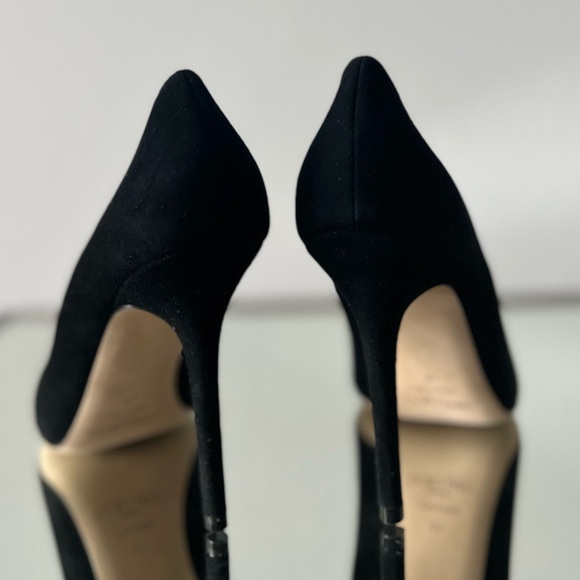 Jimmy Choo black suede pumps with crystal embellished brooch 40 $895 - Picture 7 of 7